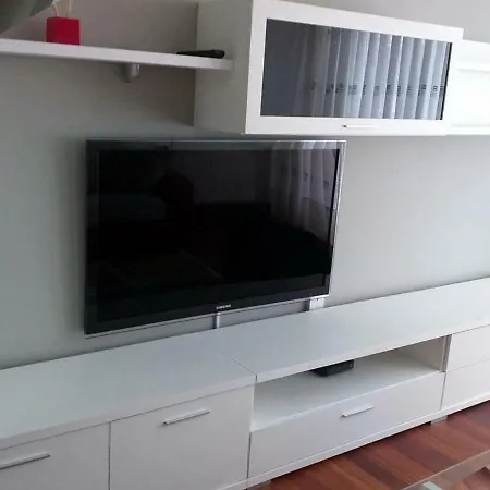 Entrecanales Con Garaje